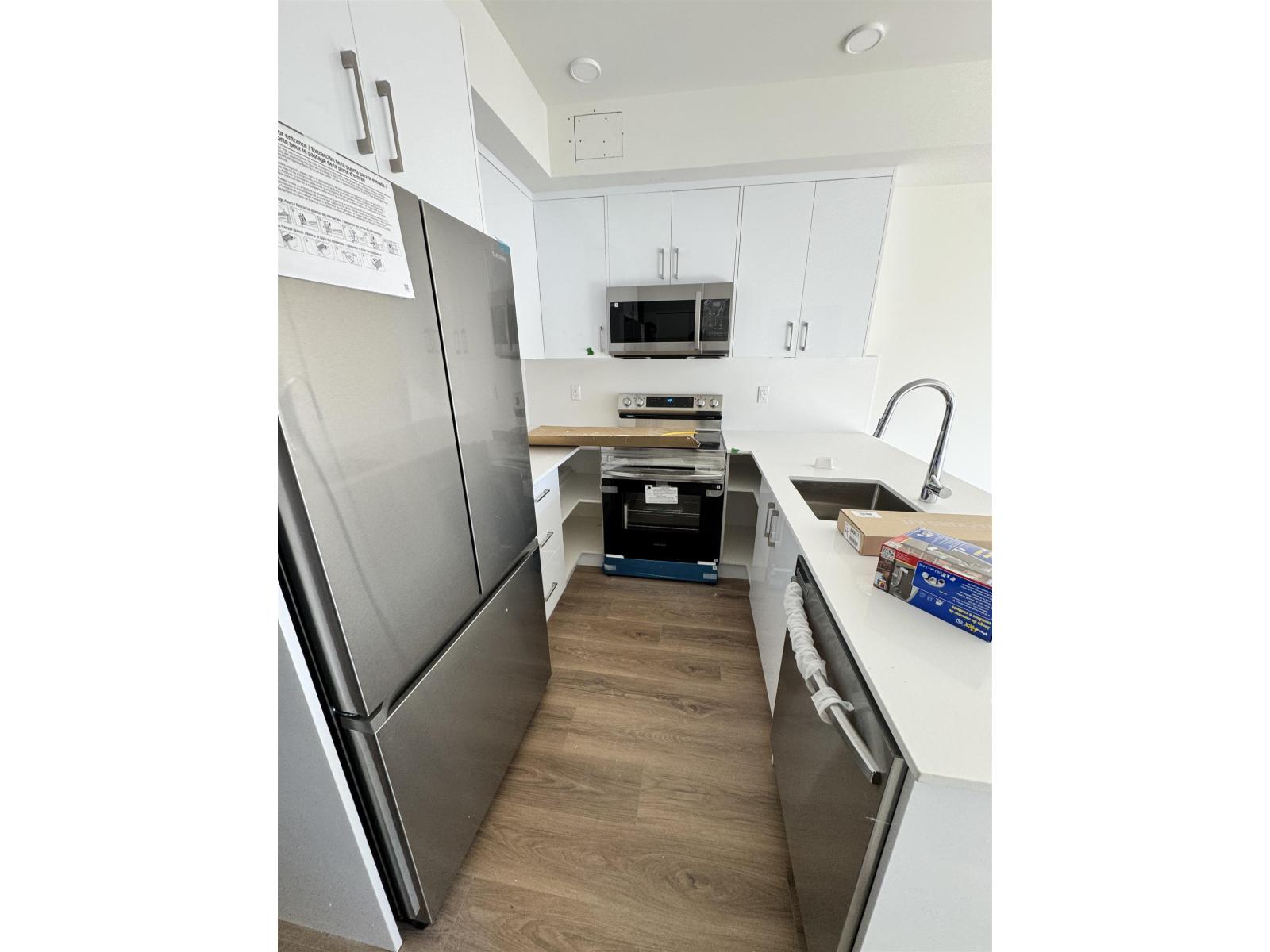 2 Bed, 1 Bath Apartment for Sale in Surrey – 305 15739 FRASER HIGHWAY, Surrey – MLS# R3138683 - Image 7