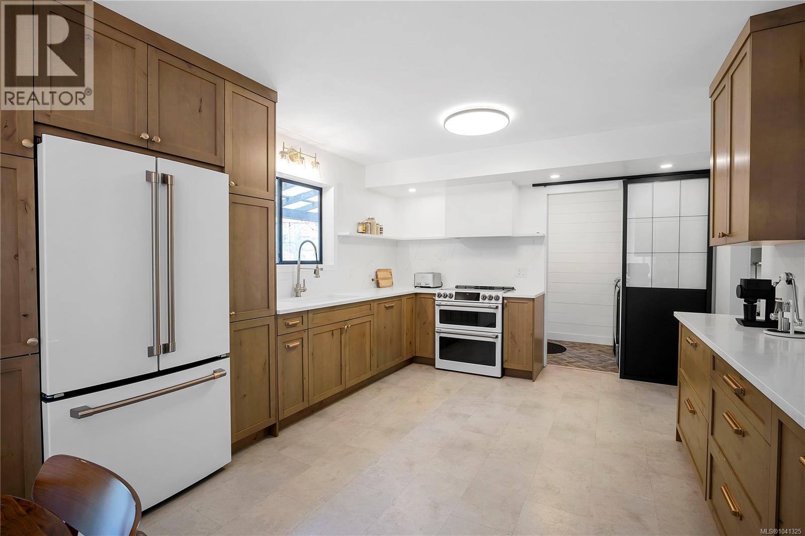 1475 Georgina Rd - 8