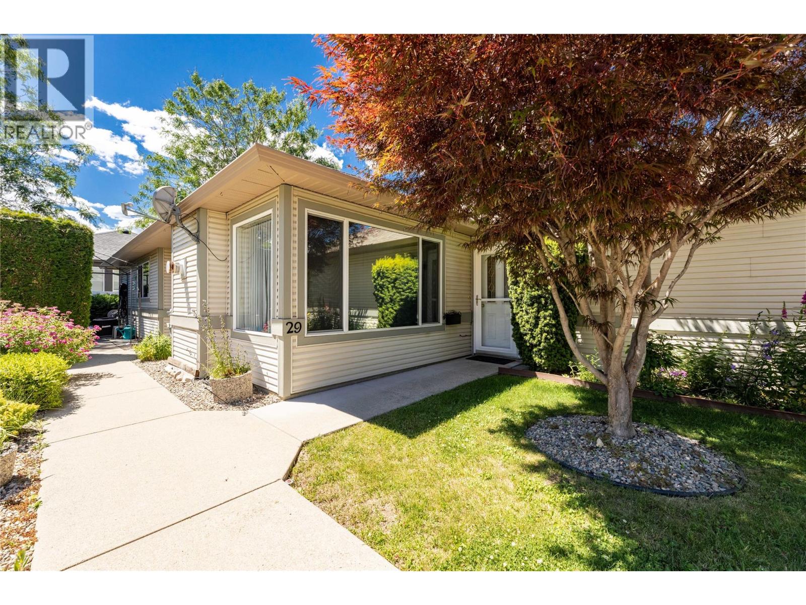 29 111 Harbourfront Drive Northwest, Salmon Arm