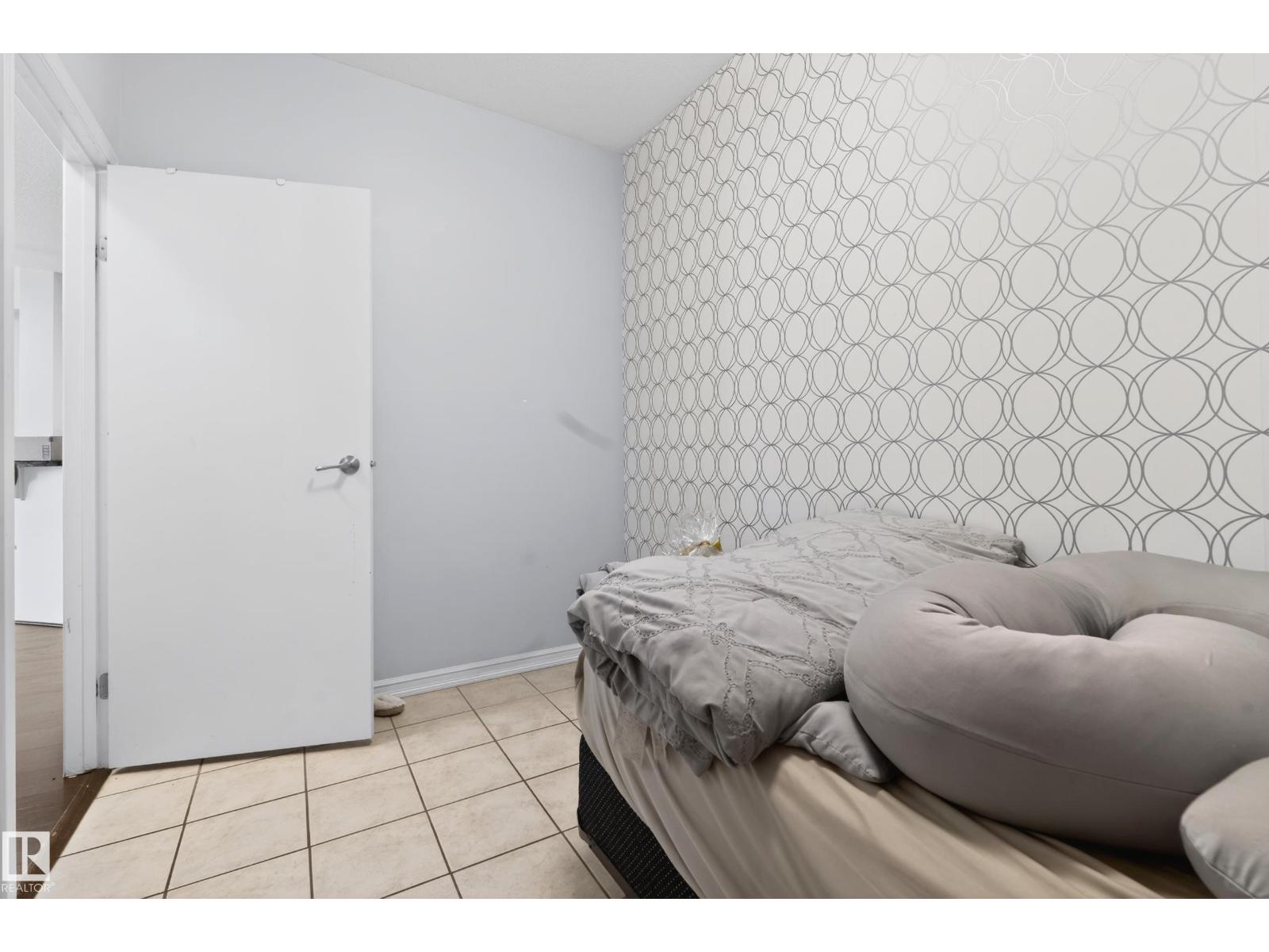 #226 4304 139 AV NW - 24