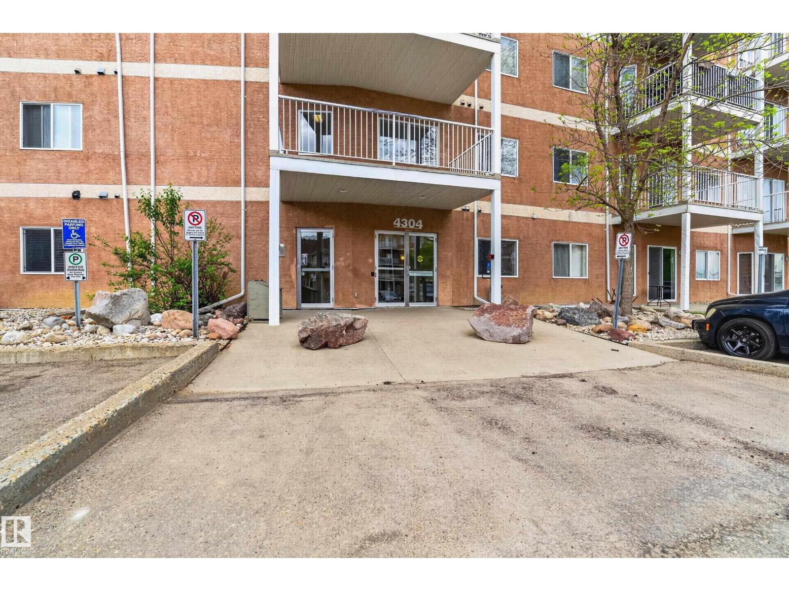 #226 4304 139 AV NW - 37