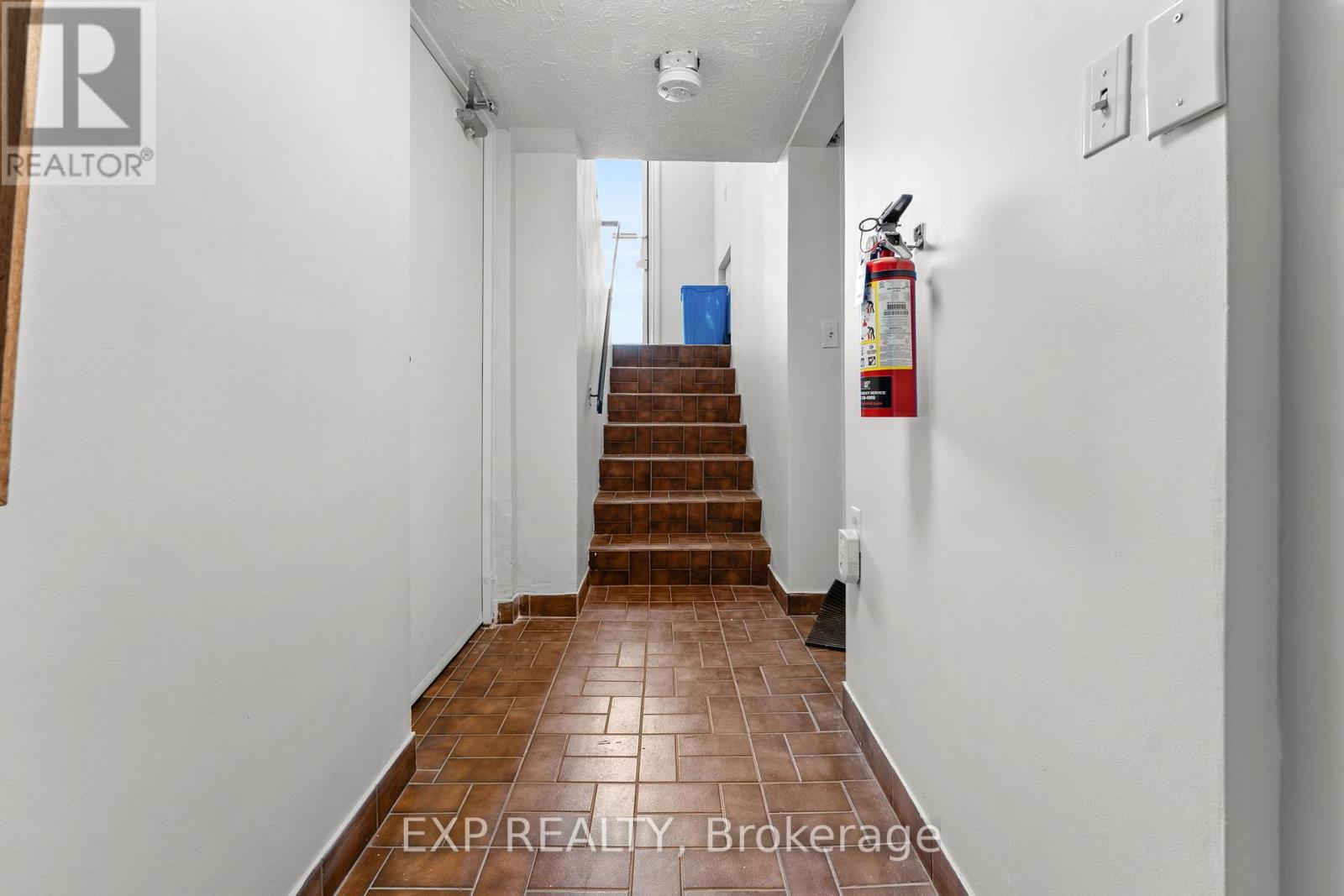 354 ANNETTE STREET - 13