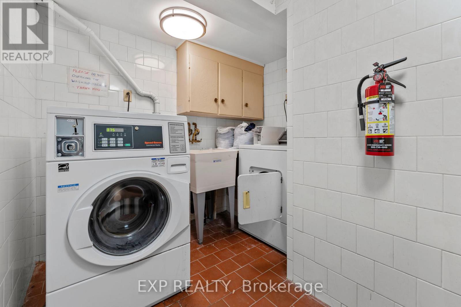 354 ANNETTE STREET - 14