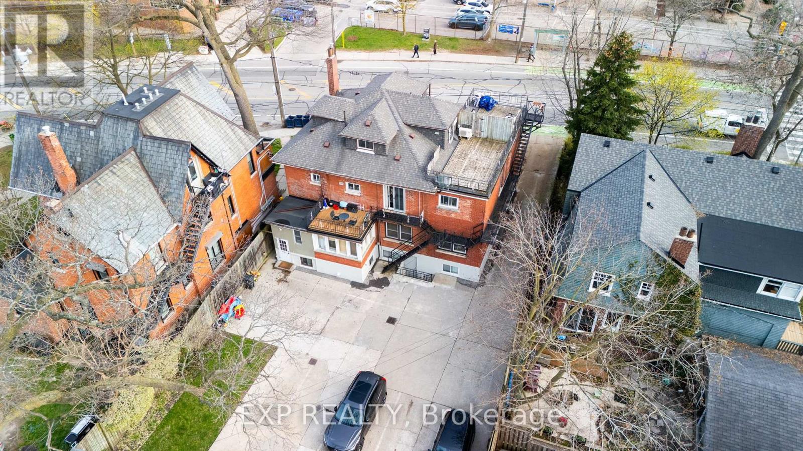 354 ANNETTE STREET - 30