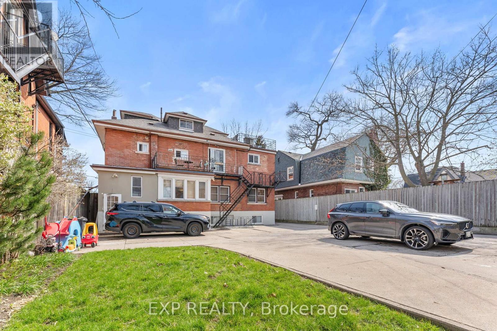 354 ANNETTE STREET - 6