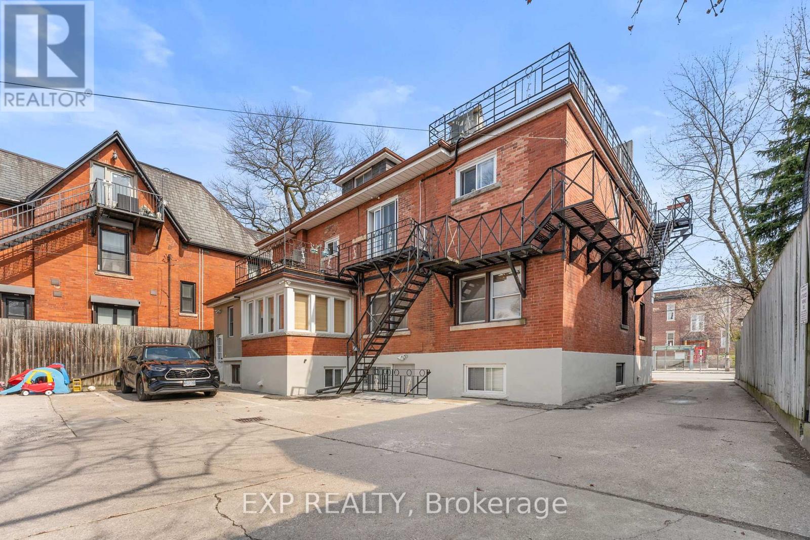 354 ANNETTE STREET - 7