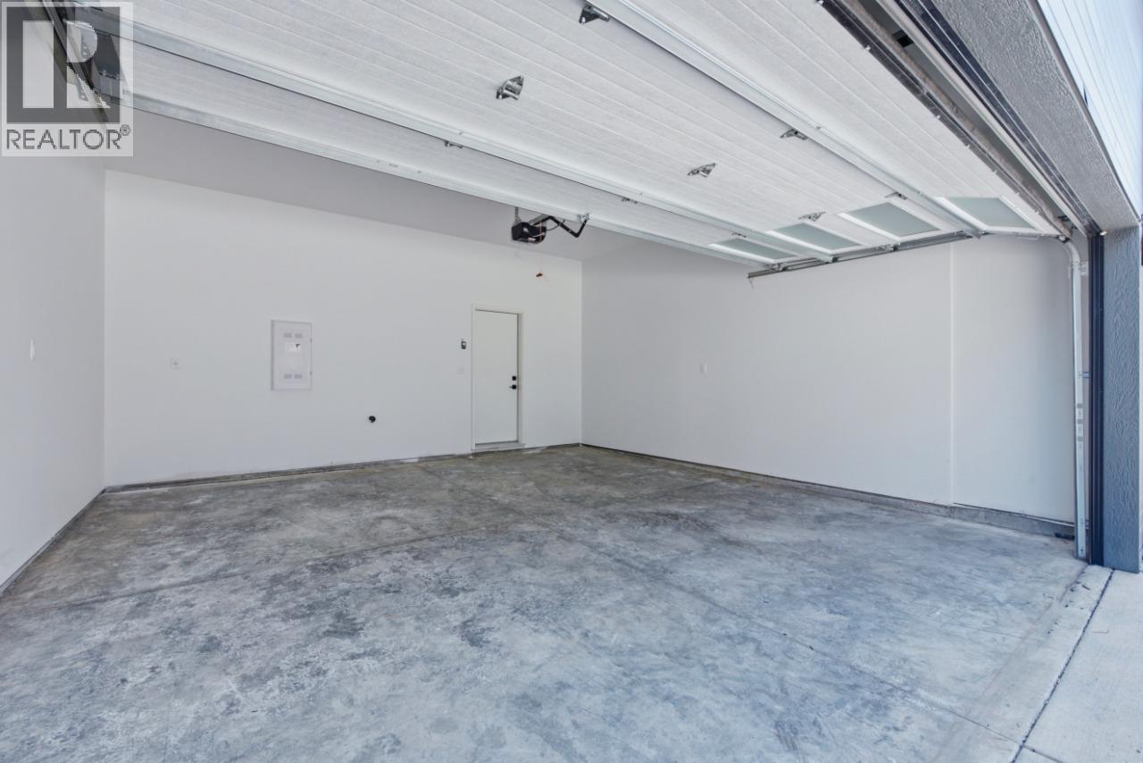 #29 7599 Klinger Road - 32