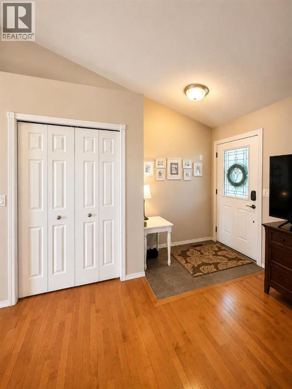 5109 42 Street — photo 16