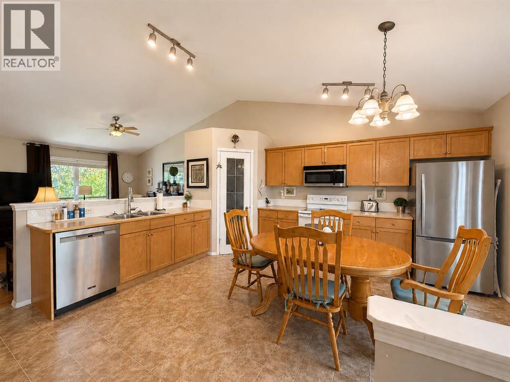 5109 42 Street - photo 4