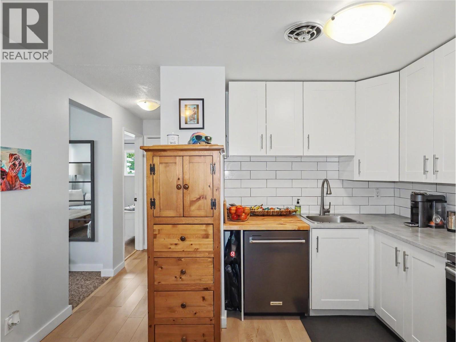 #1 668 75TH Avenue - 2