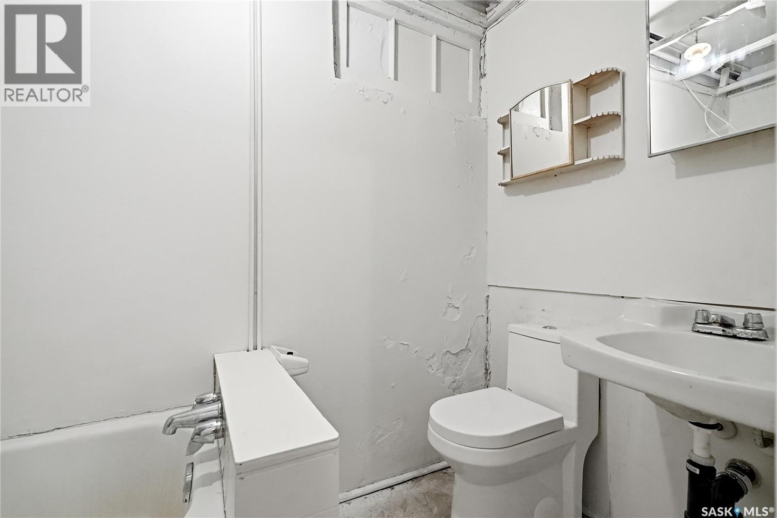 1701 C AVENUE N - 32