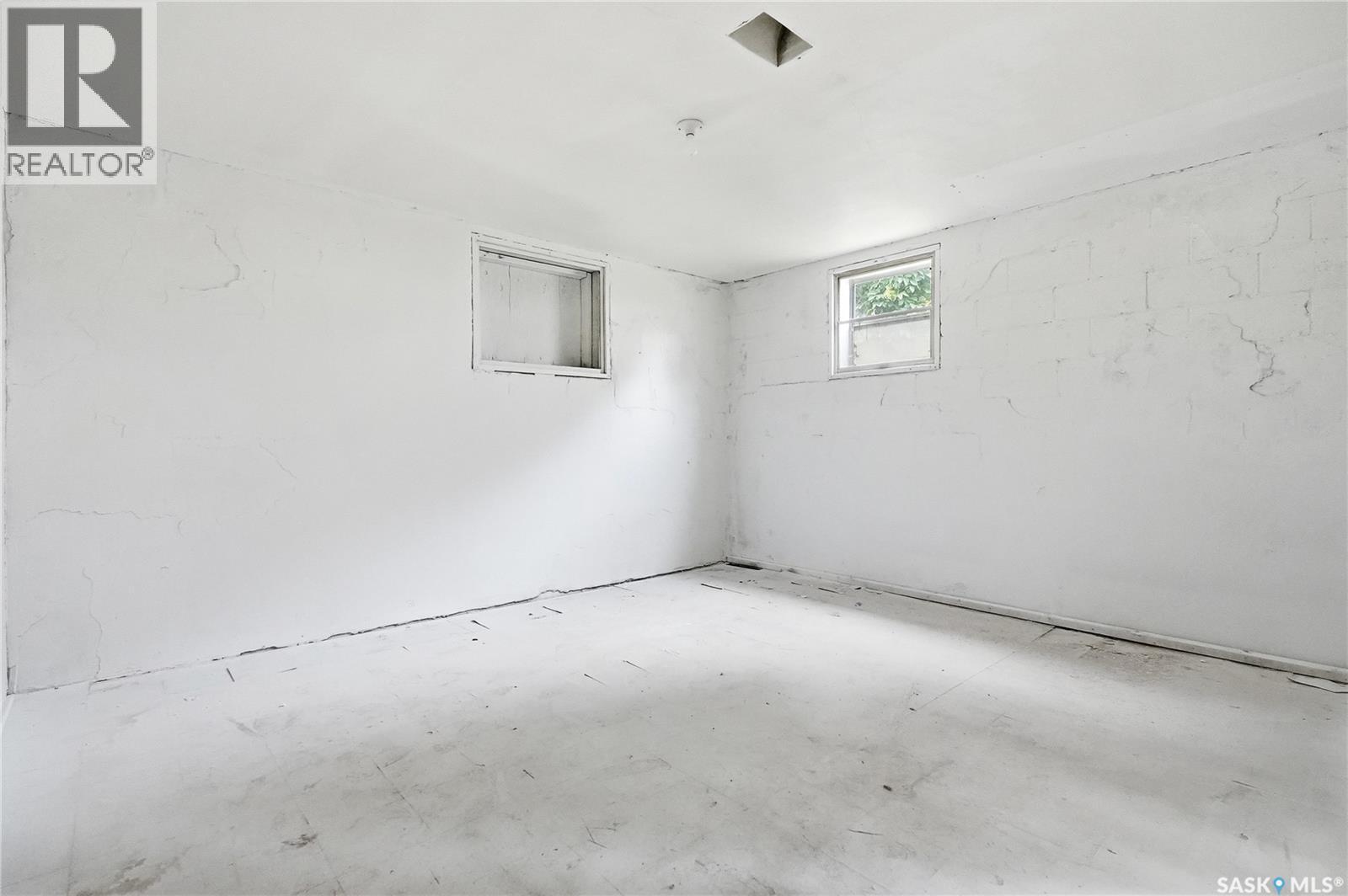 1701 C AVENUE N - 34