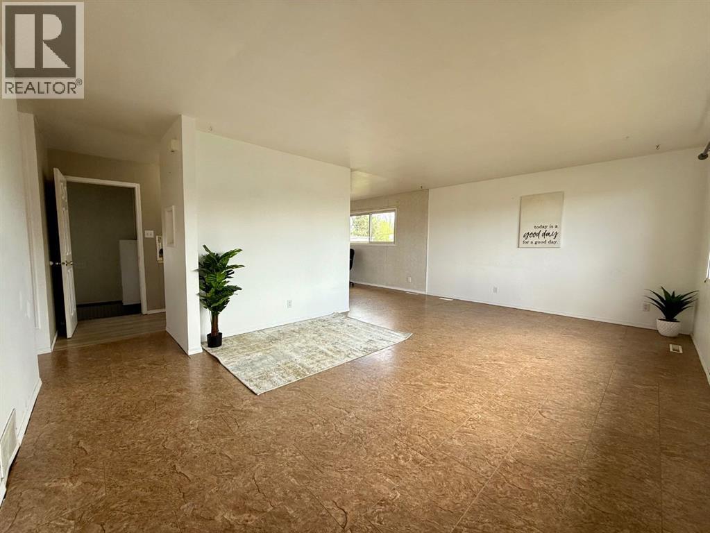 4643 52 Street - 13