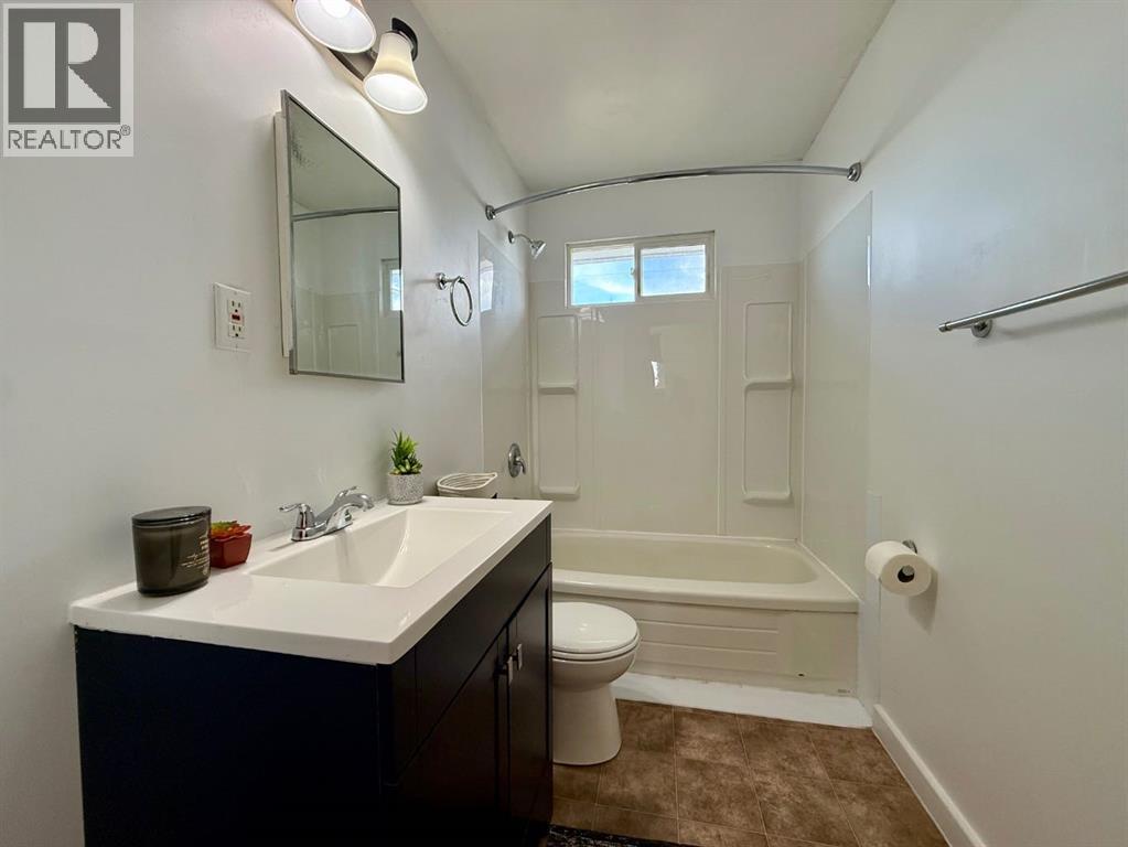 4643 52 Street - 15