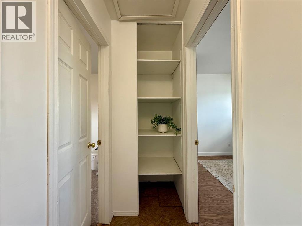 4643 52 Street - 20