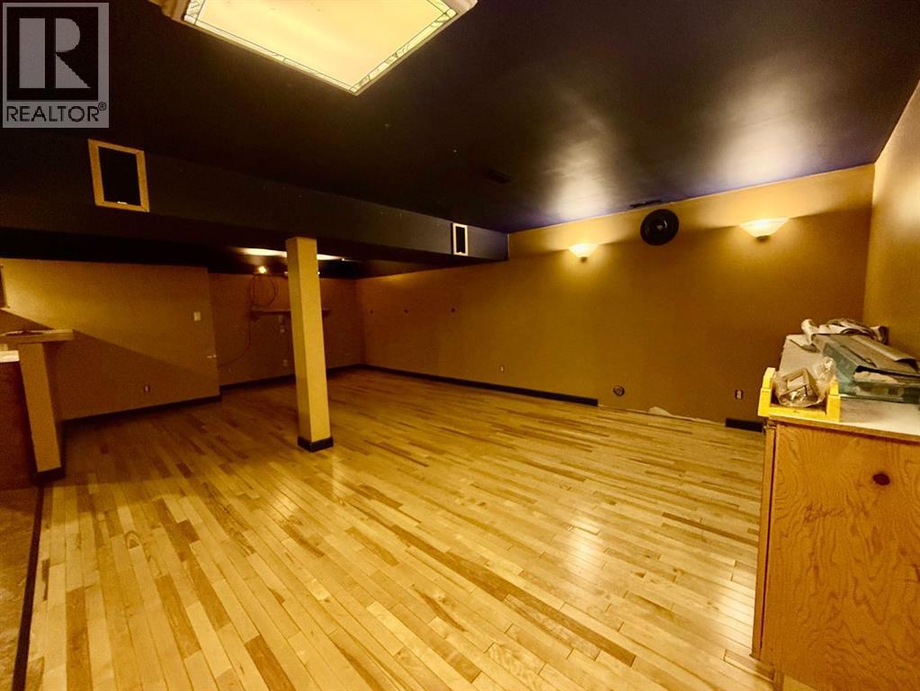 4643 52 Street - 23