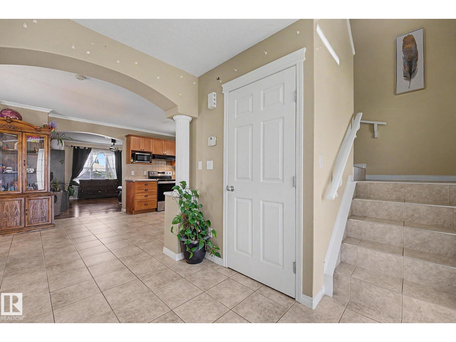15619 45 ST NW - 8