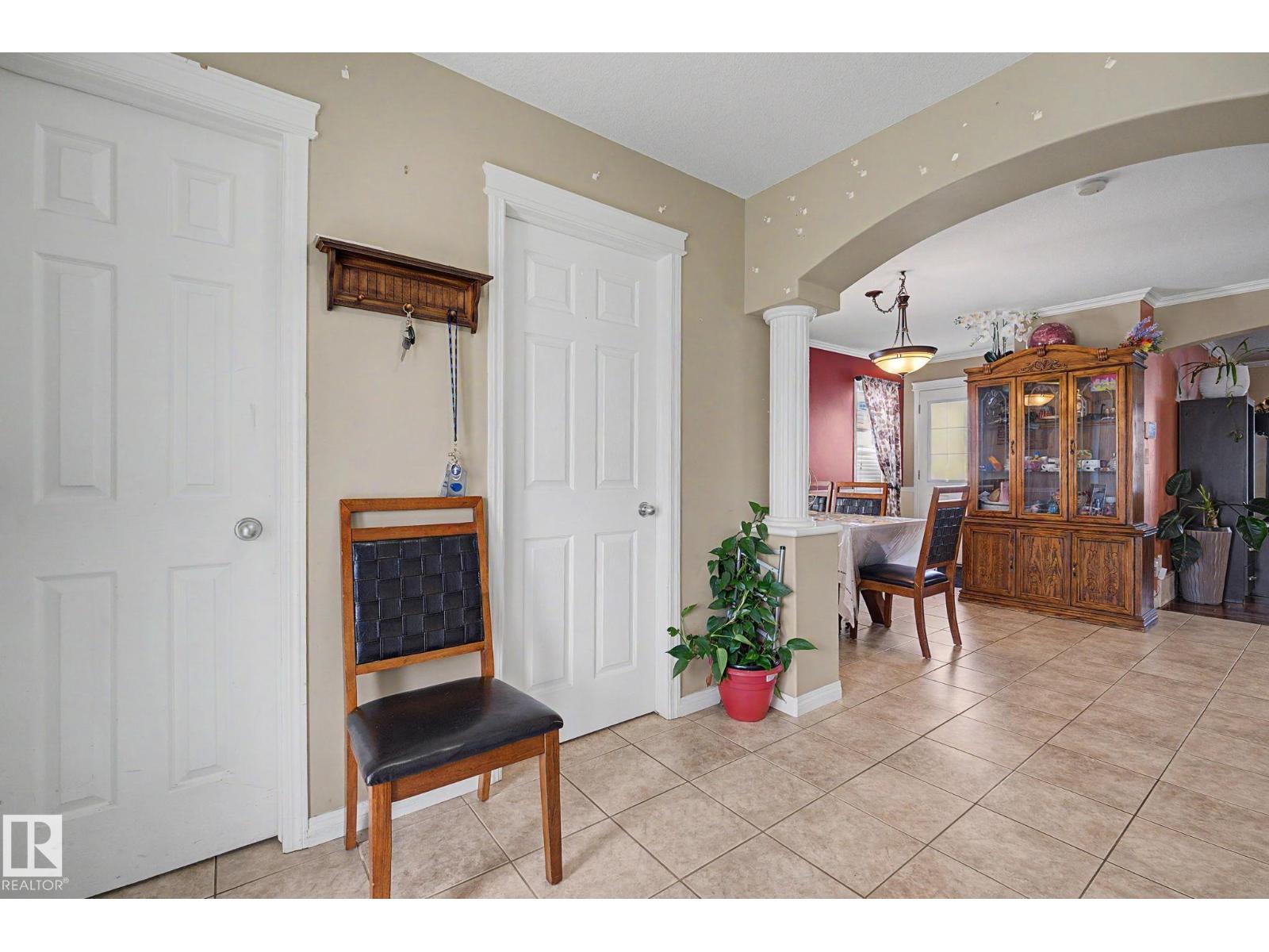 15619 45 ST NW - 7