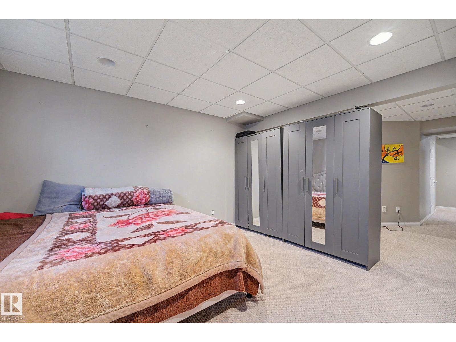 15619 45 ST NW - 38