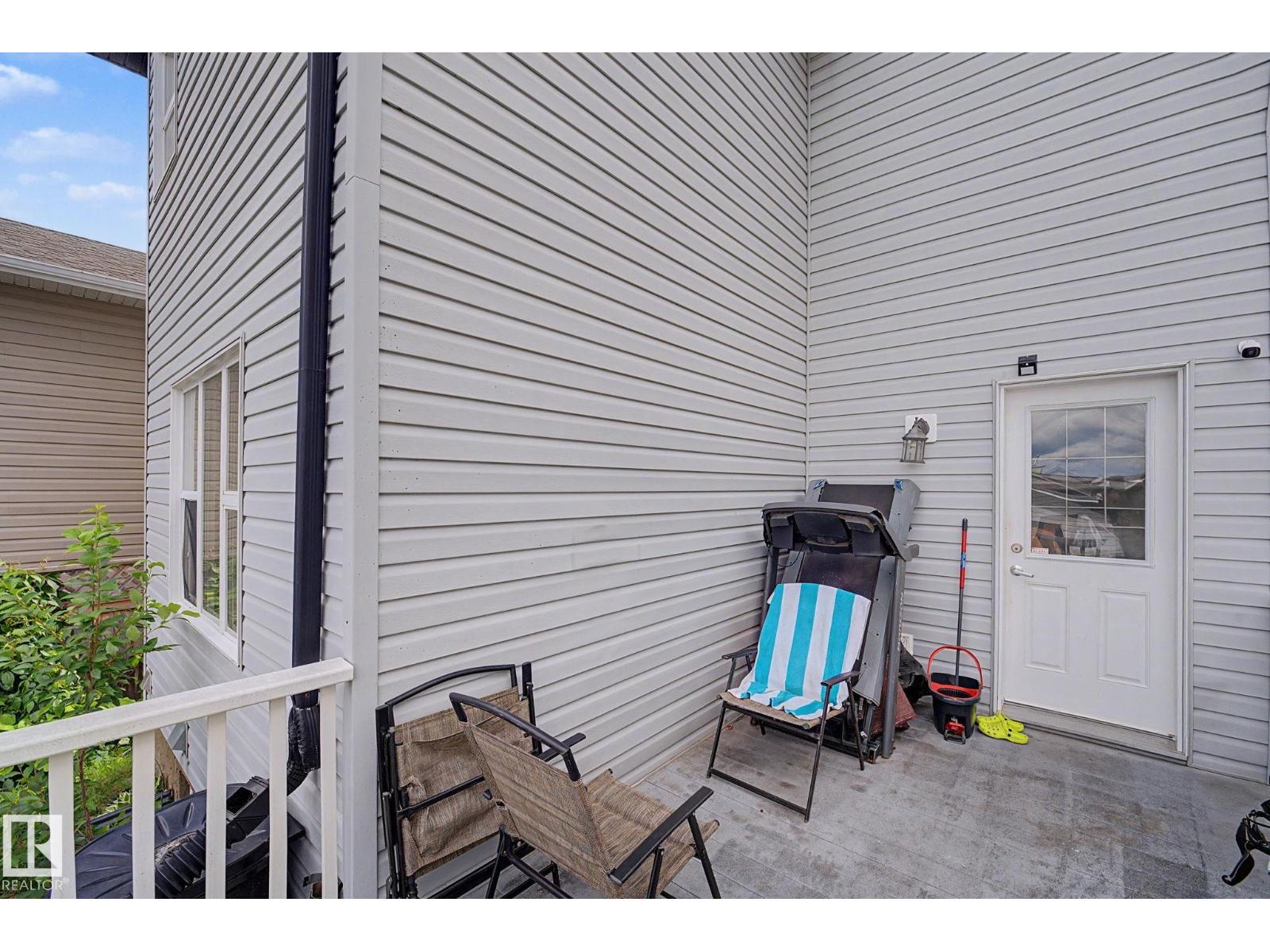15619 45 ST NW - 41