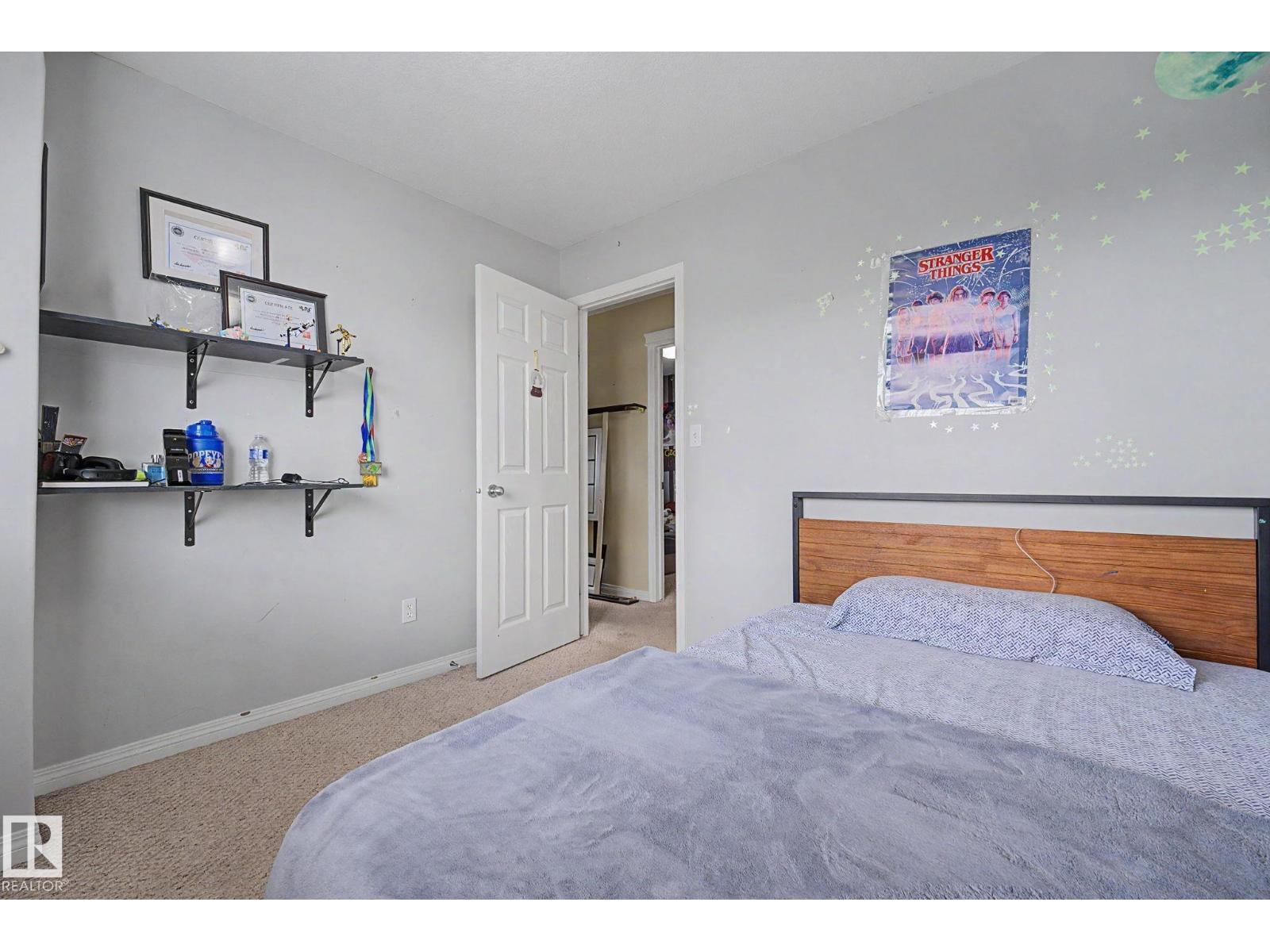15619 45 ST NW - 26