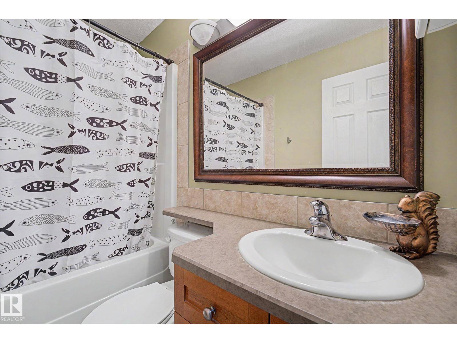 15619 45 ST NW - 27