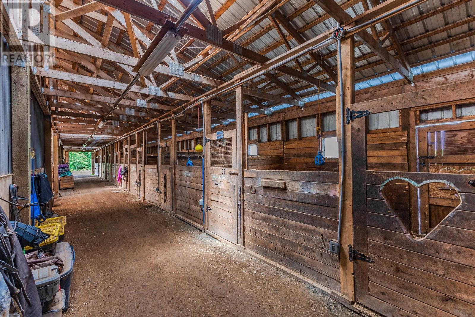 1554 PLEASANT VALLEY Road - 18