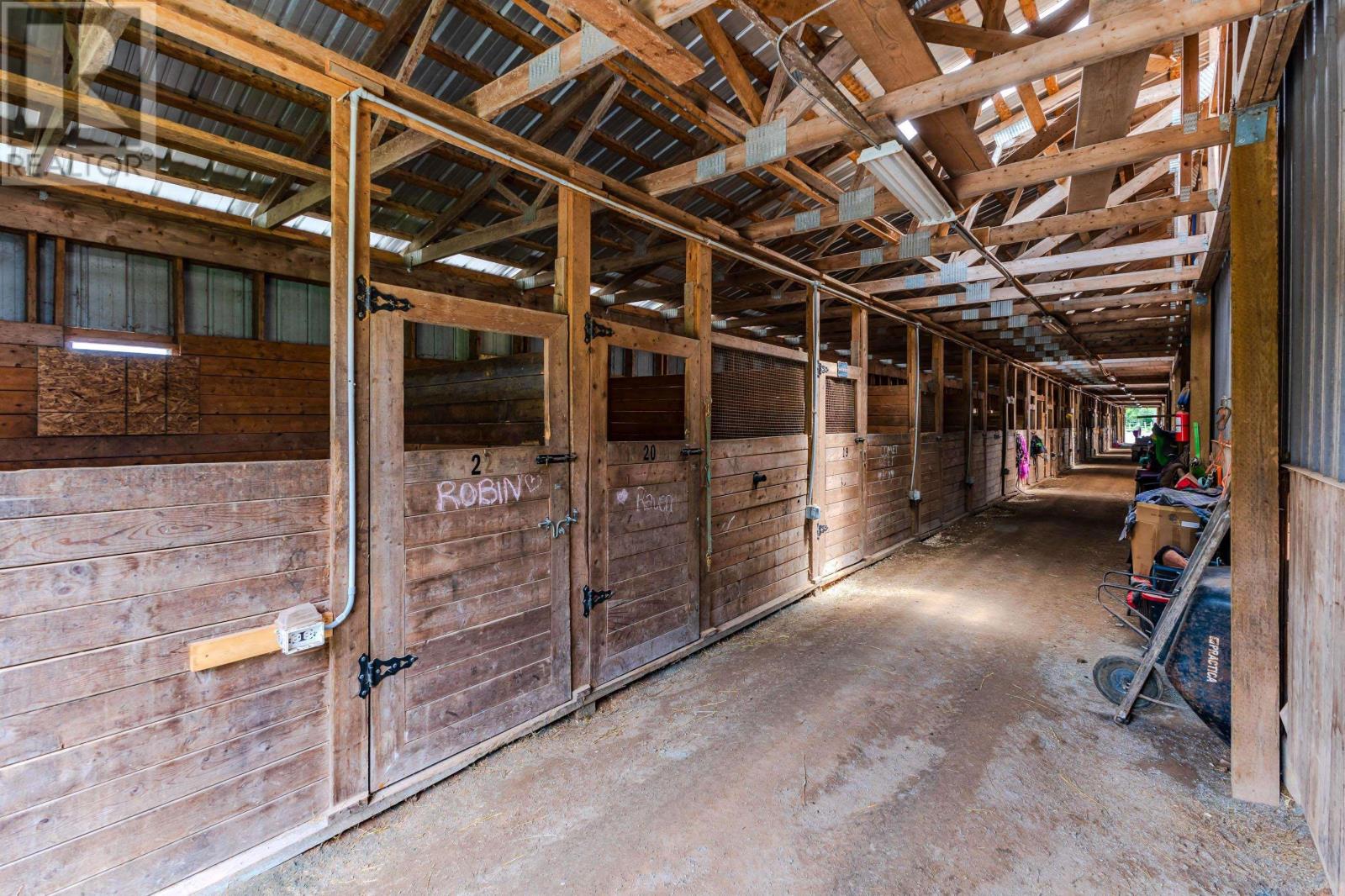 1554 PLEASANT VALLEY Road - 21