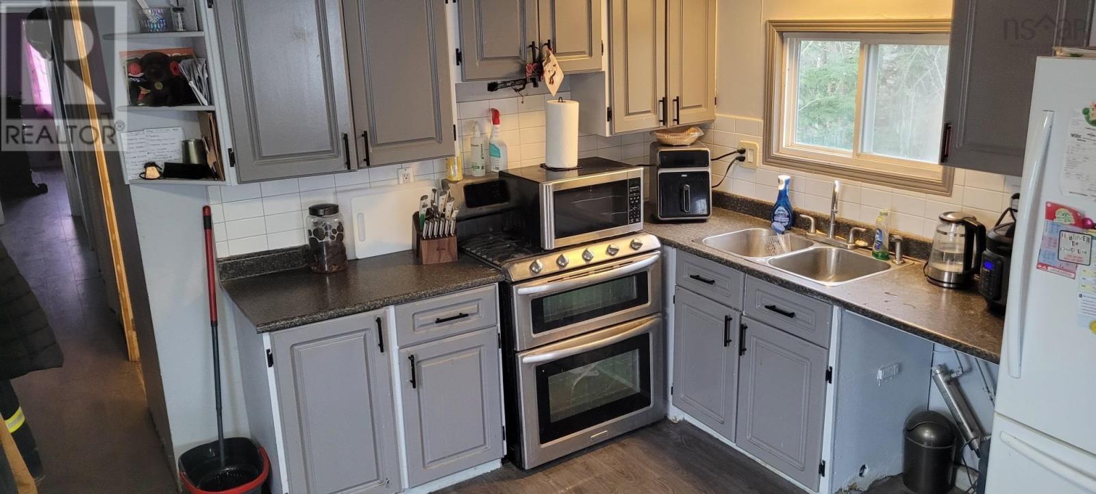 1554 PLEASANT VALLEY Road - 43