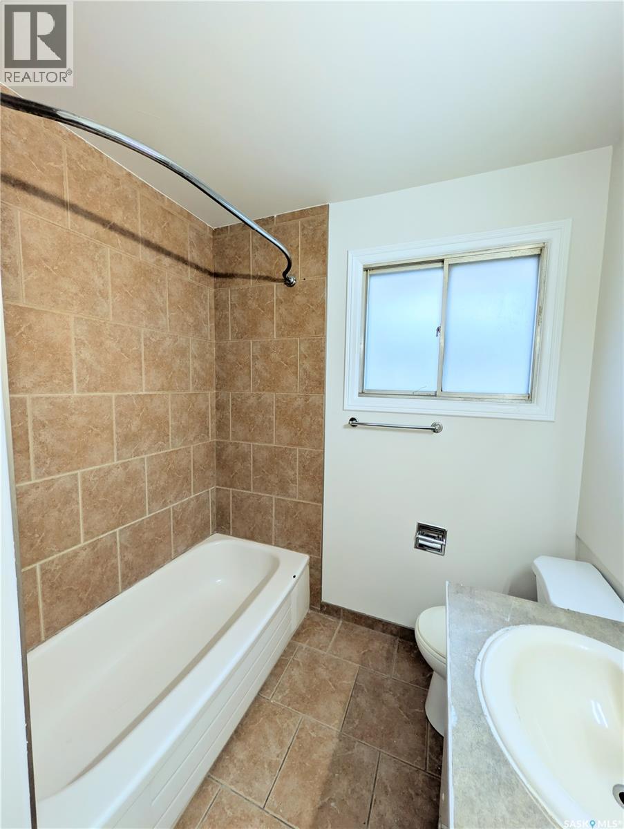 448 6th AVENUE NW - 9