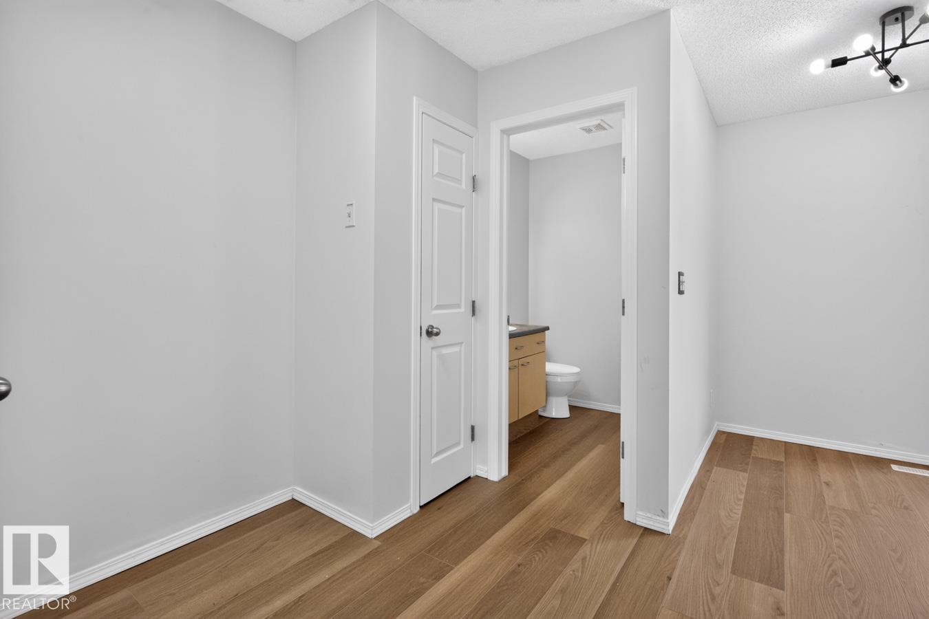 #18 15128 22 ST NW - 16