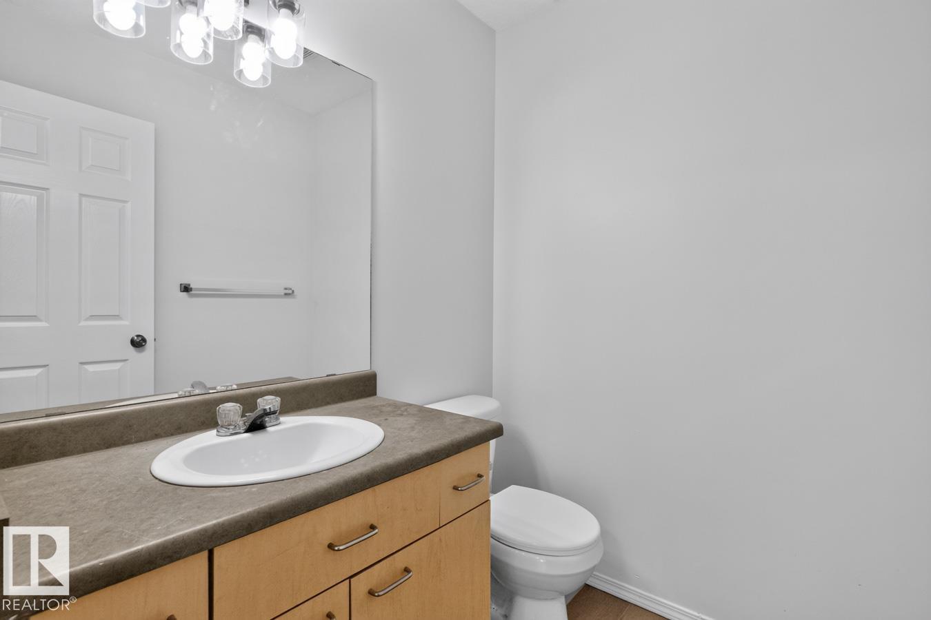 #18 15128 22 ST NW - 17