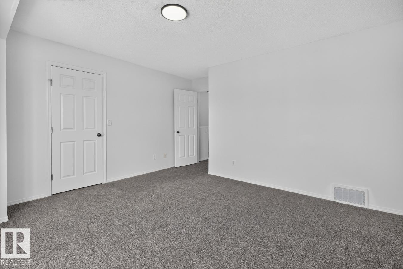#18 15128 22 ST NW - 22