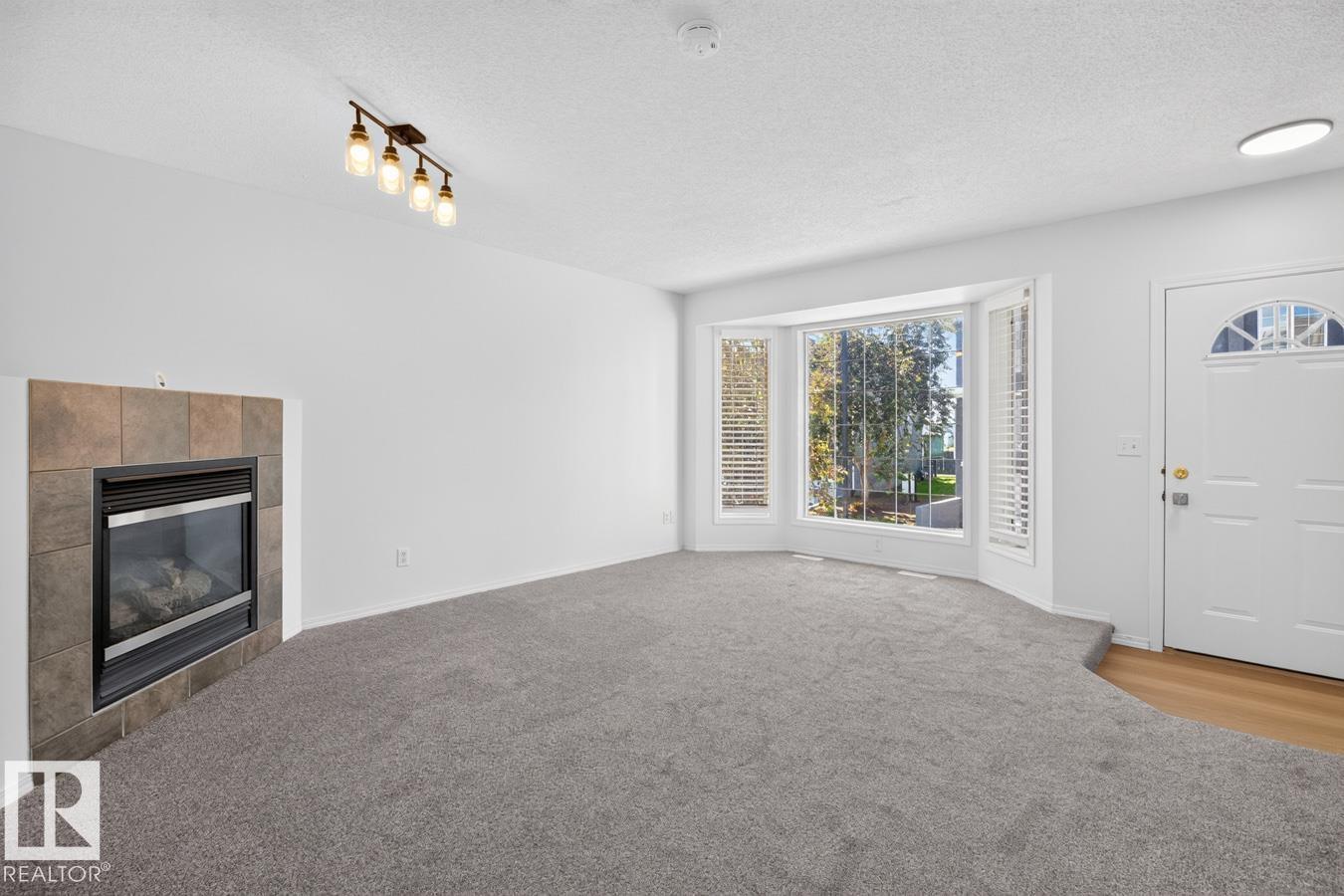 #18 15128 22 ST NW - 9