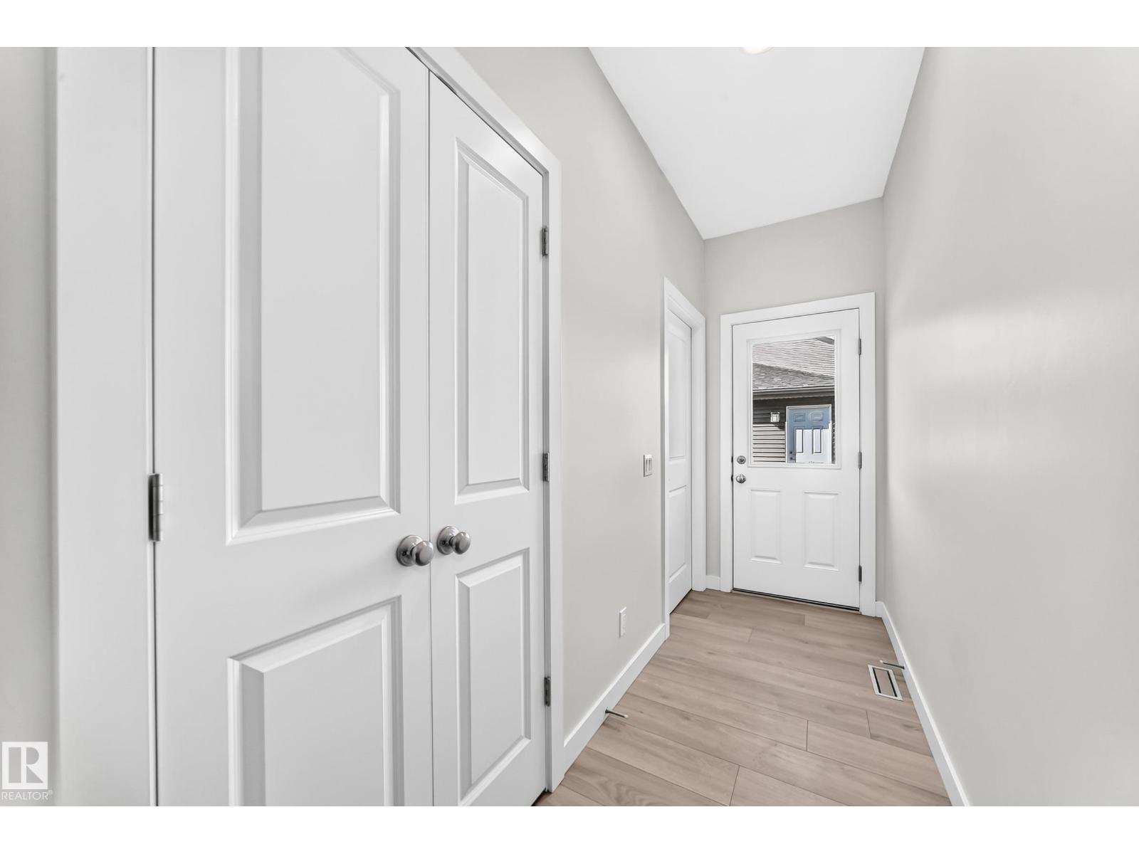 3816 CHRUSTAWKA PL SW - 24
