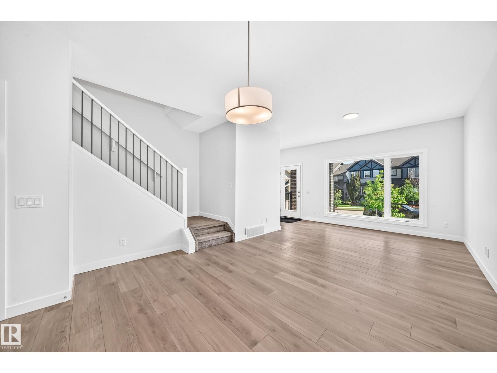 3816 CHRUSTAWKA PL SW - 6