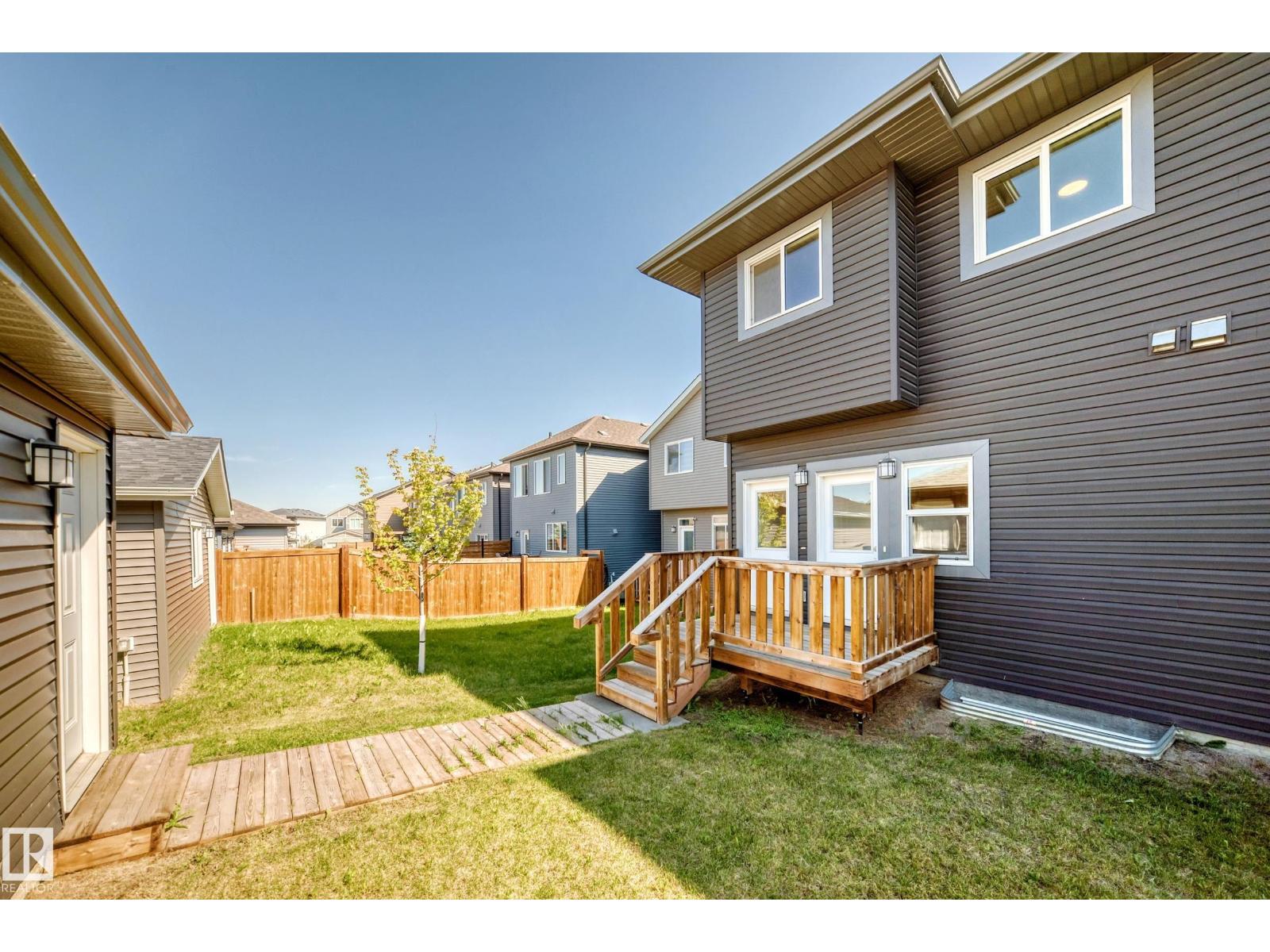3816 CHRUSTAWKA PL SW - 35