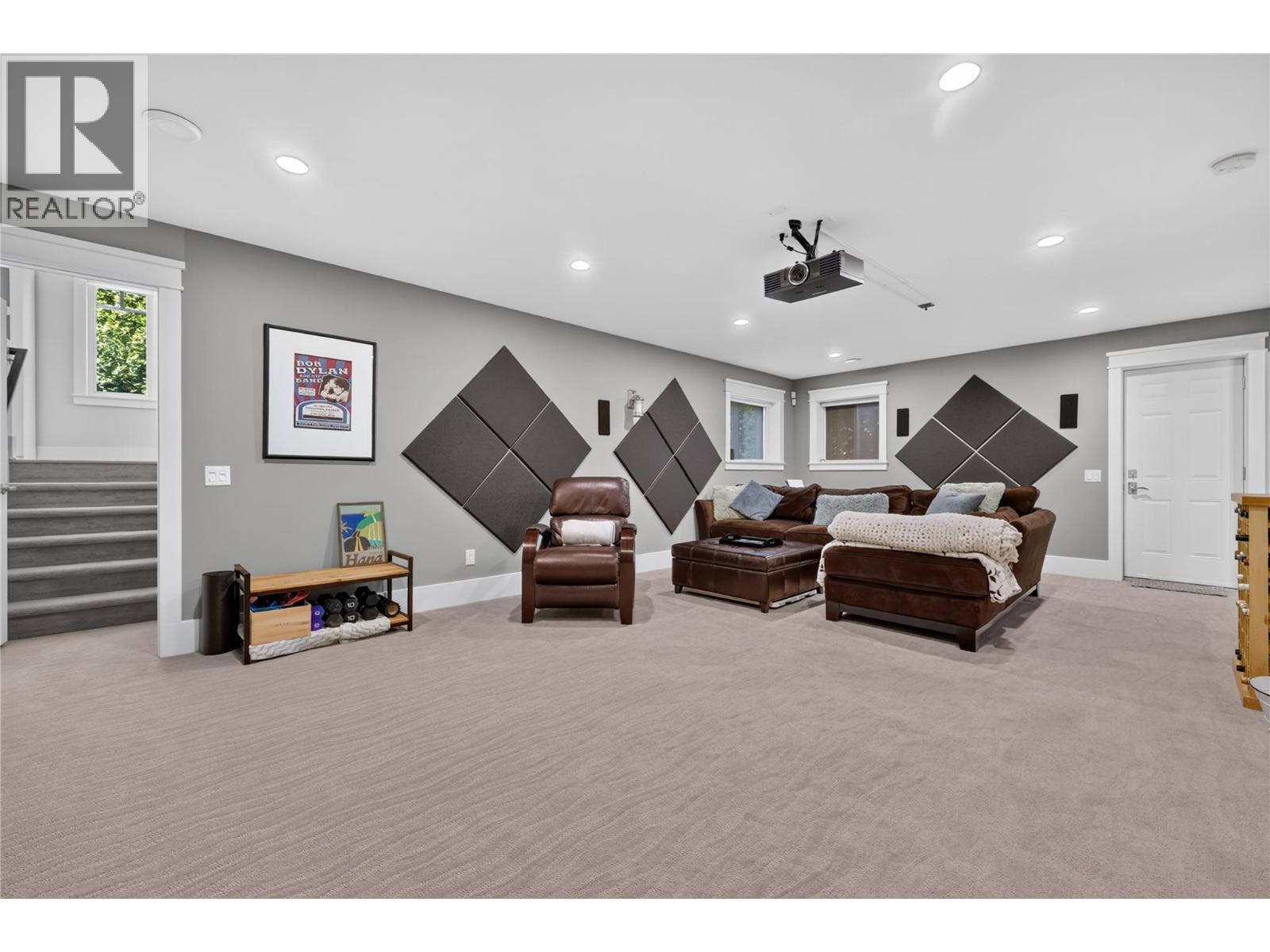 440 Hobson Crescent - 56