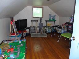 229 Charles Street W, Morris, MB R0G1K0 Photo 9