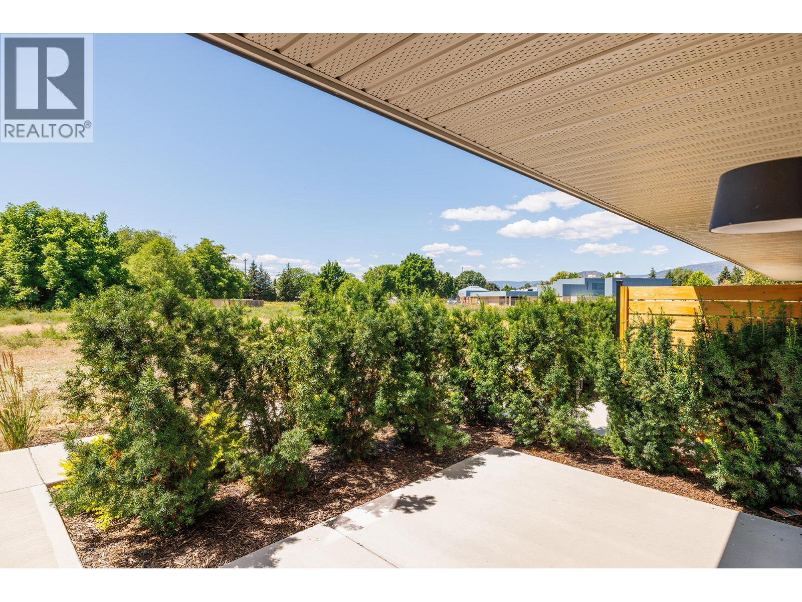 #103 3642 Mission Springs Drive - 34