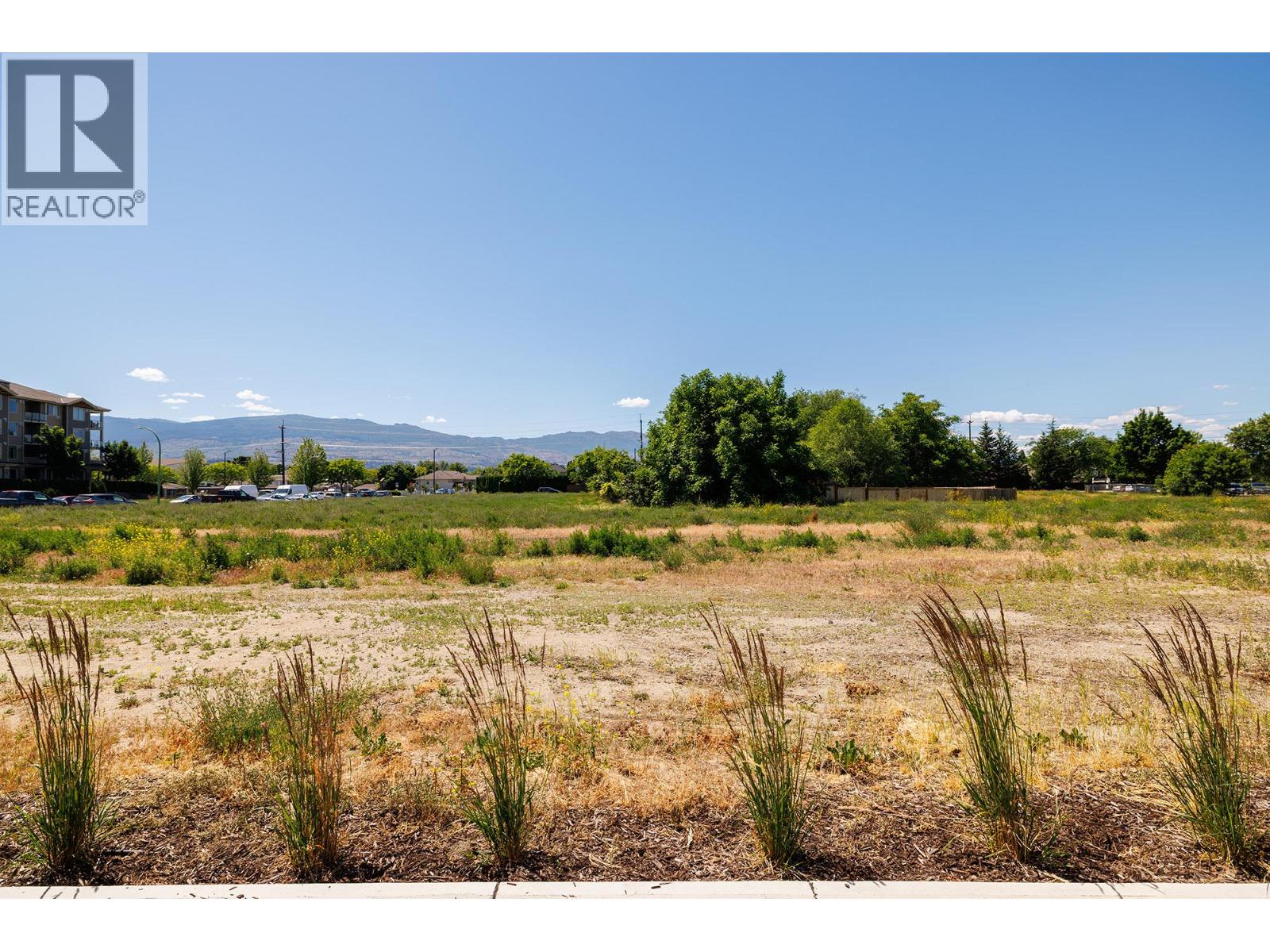 #103 3642 Mission Springs Drive - 38