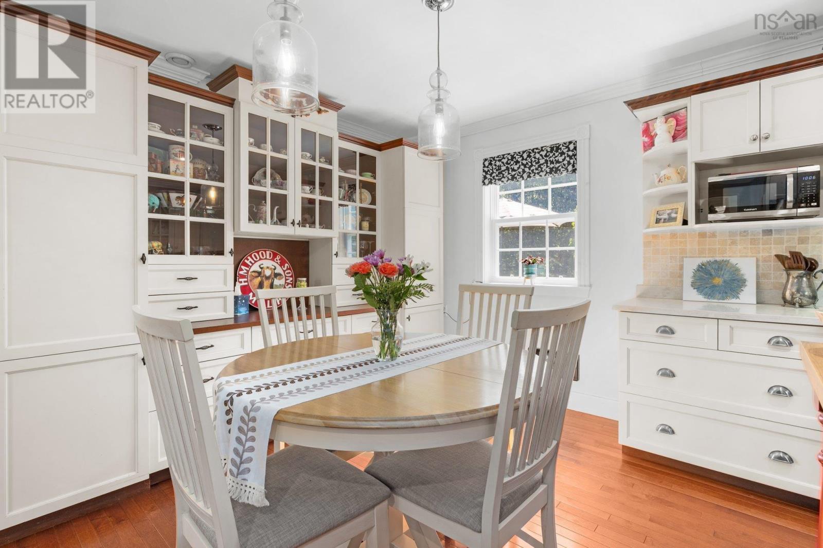 9 Olivers Road - 10