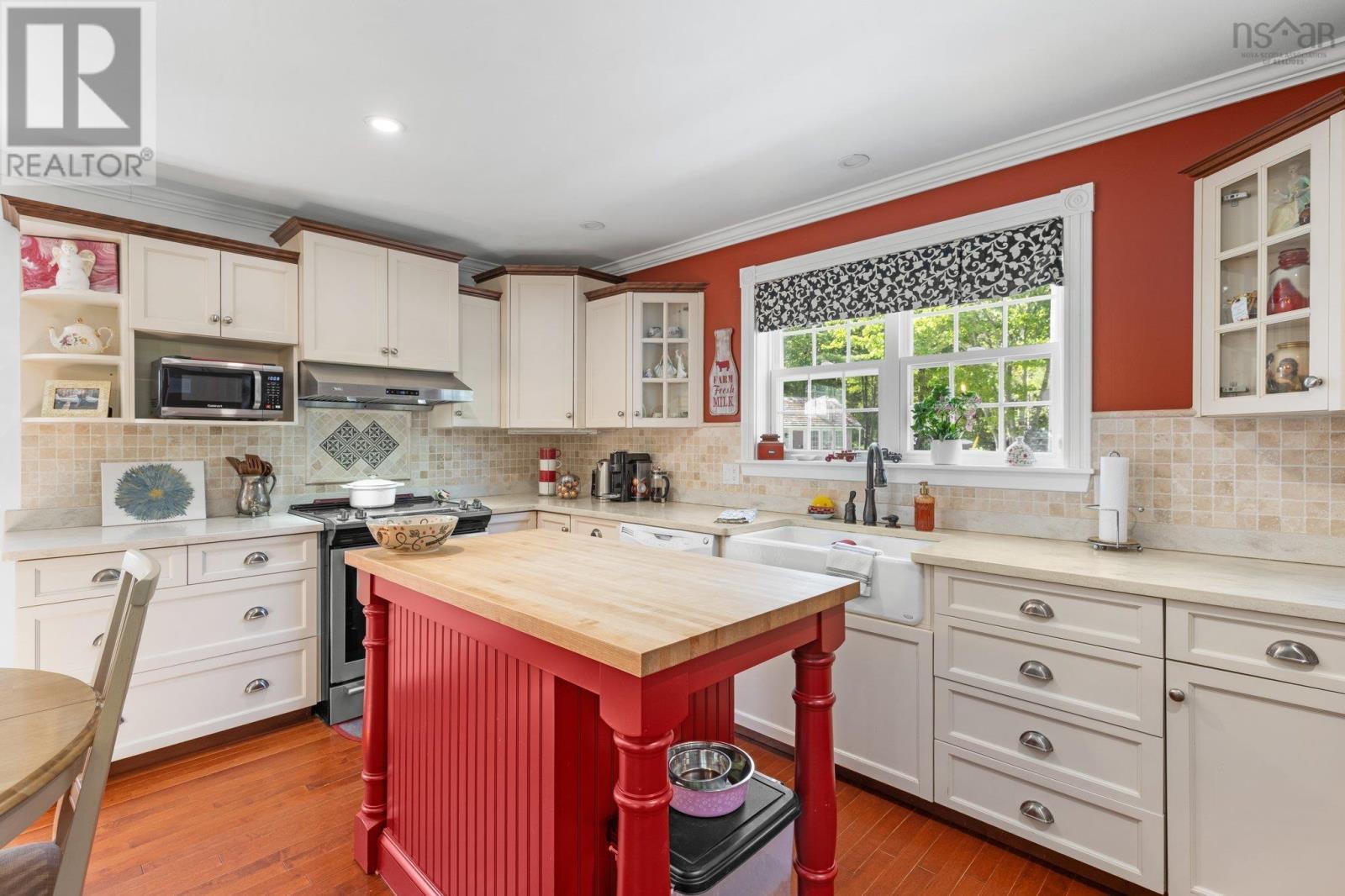 9 Olivers Road - 11