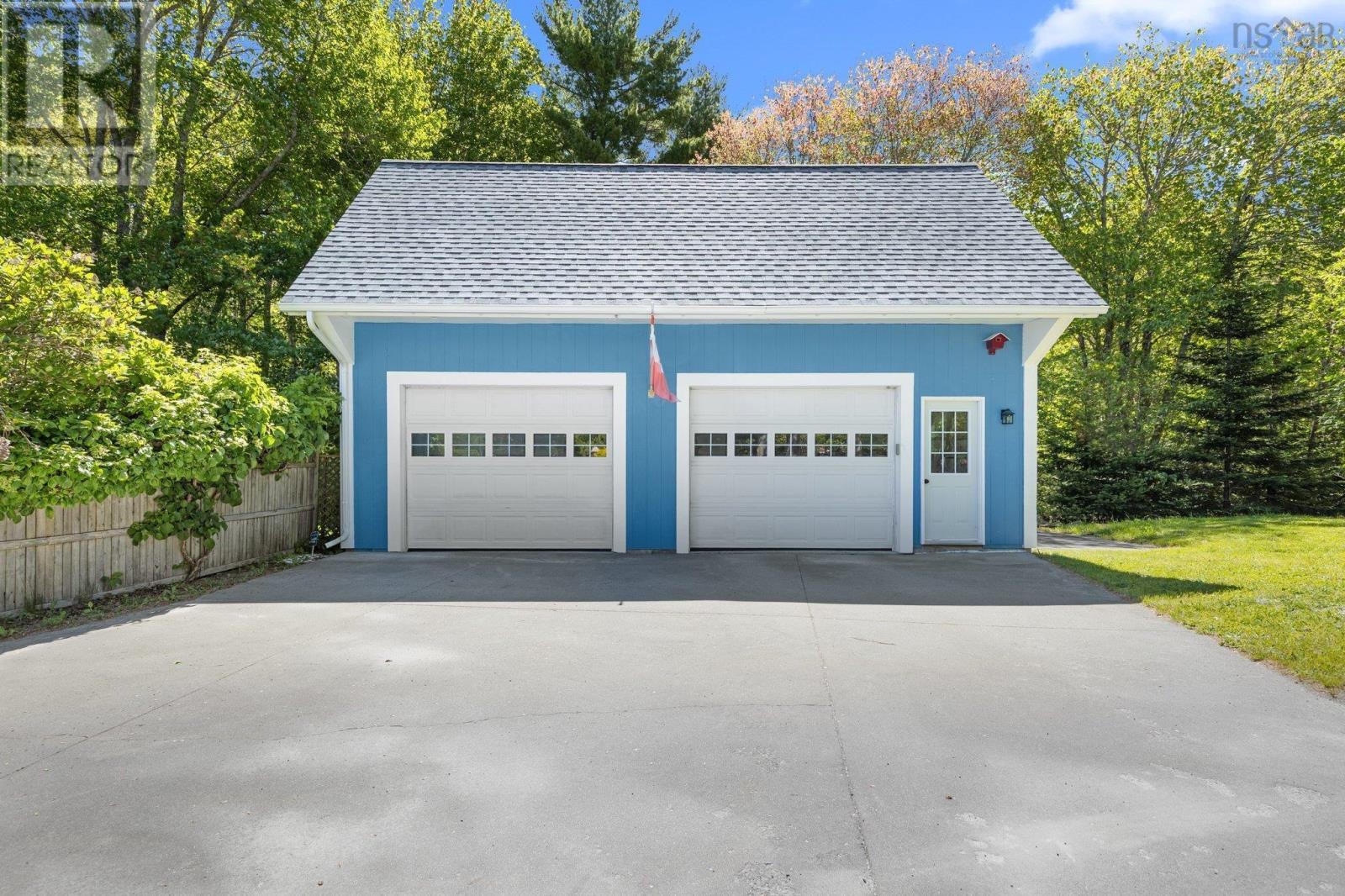 9 Olivers Road - 24
