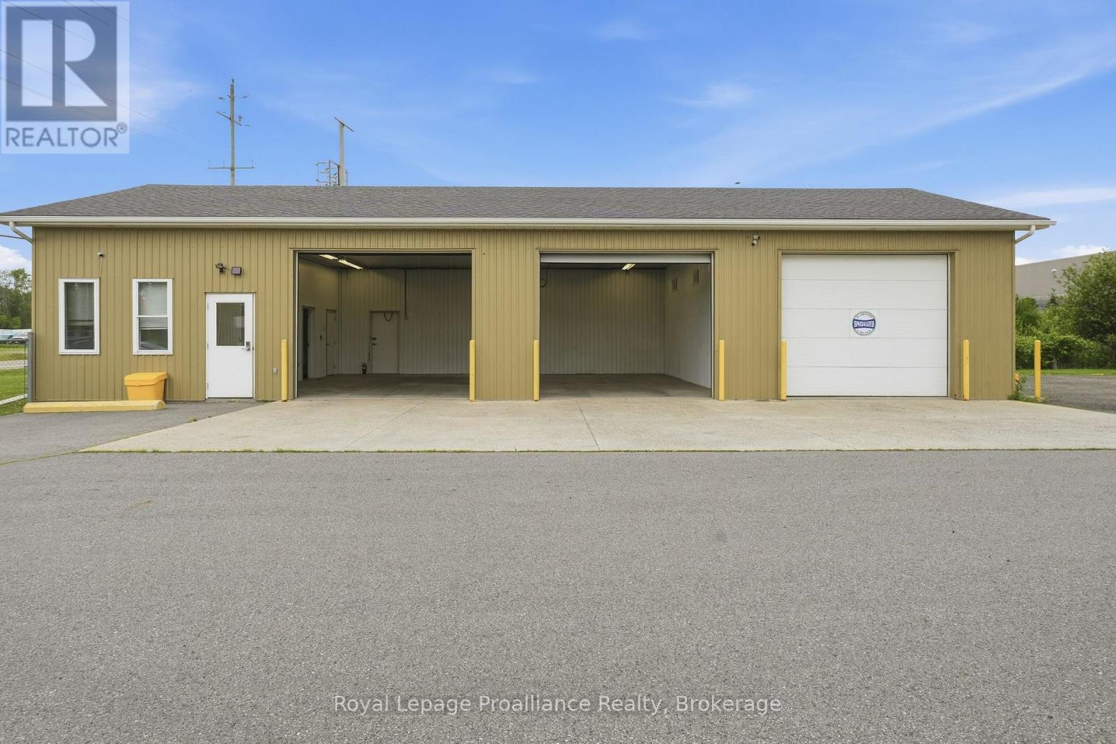 191 North Murray Street — photo 35