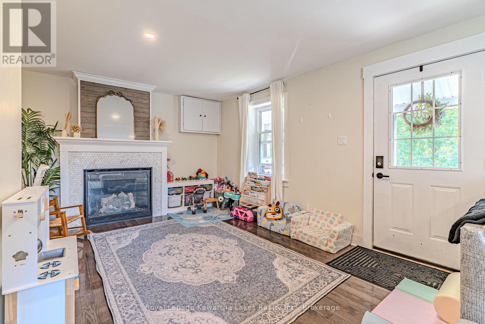 112 ECHO BAY ROAD - 12