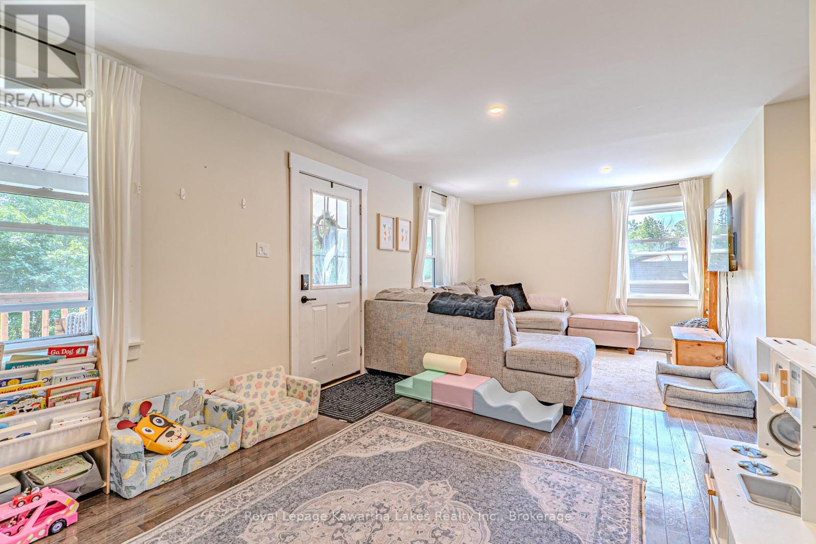 112 ECHO BAY ROAD - 13