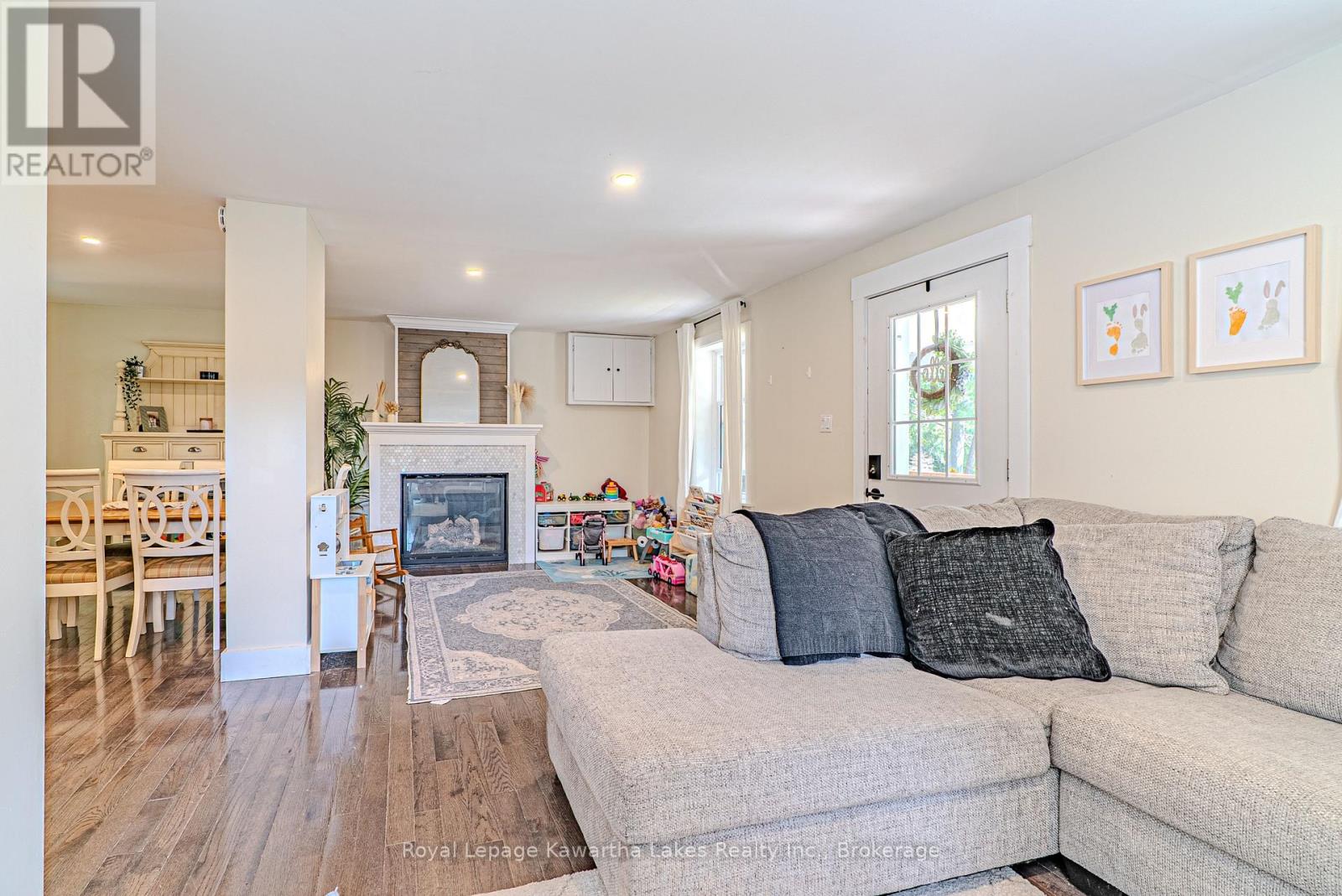 112 ECHO BAY ROAD - 16