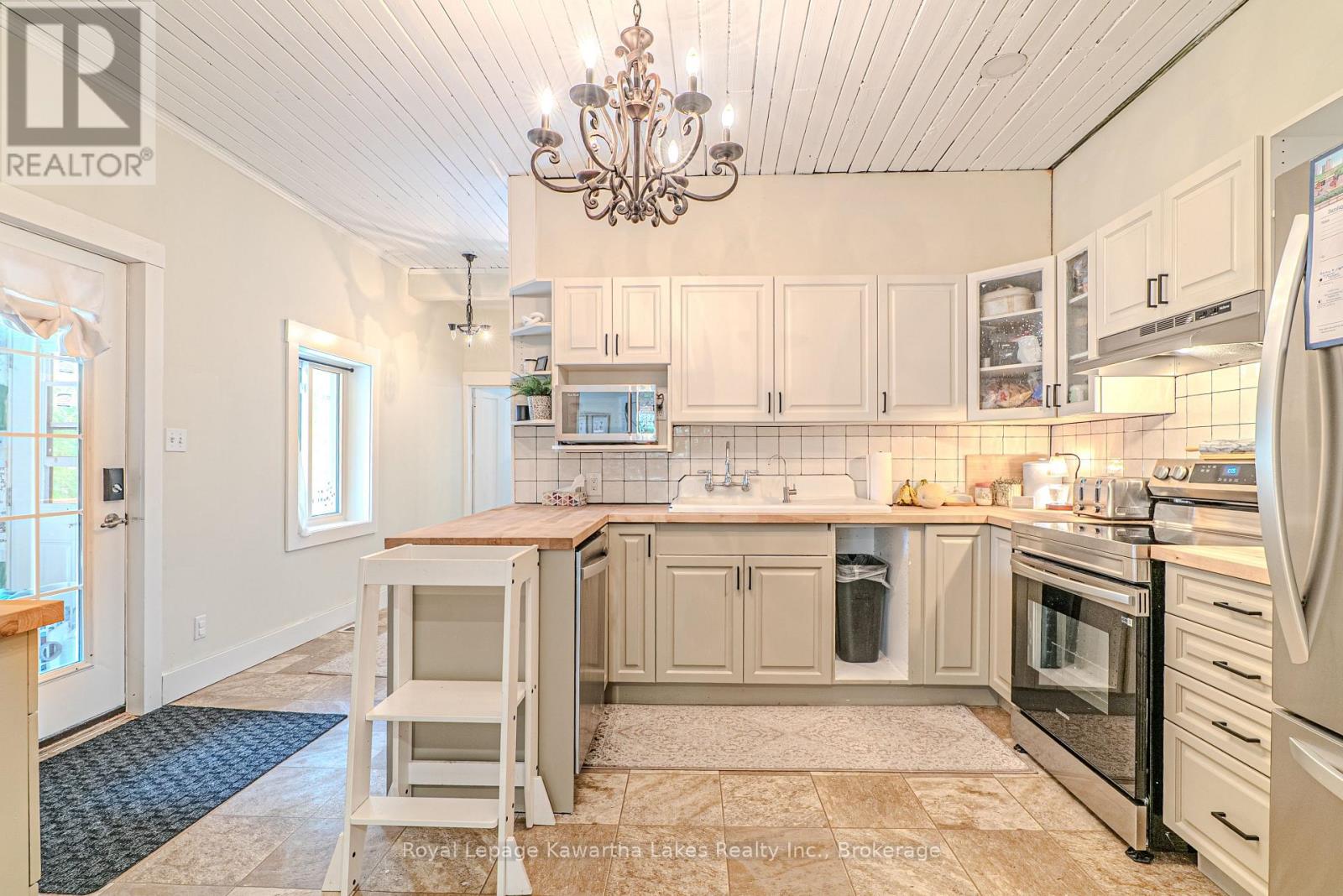 112 ECHO BAY ROAD - 18