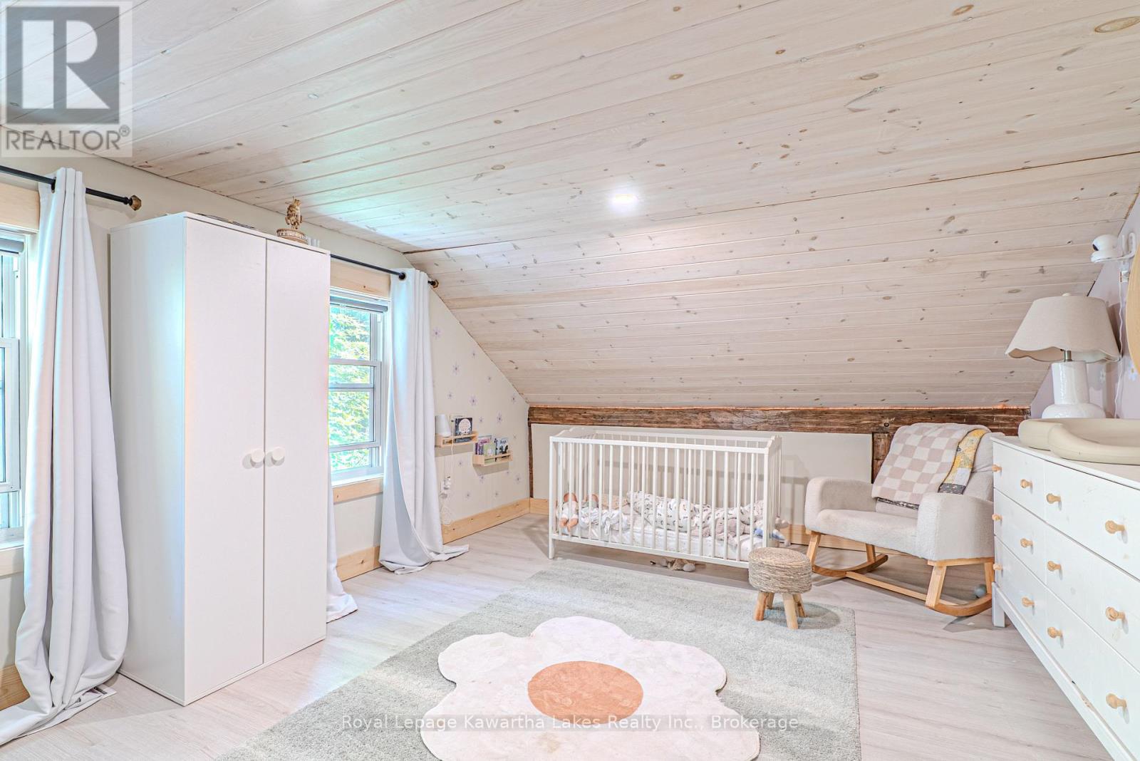 112 ECHO BAY ROAD - 23